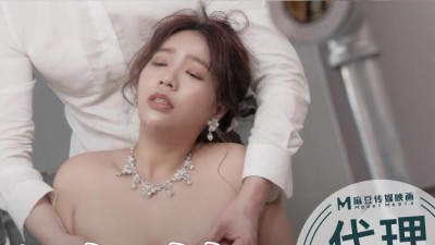 91 Domestic Model Wu Mengmeng&#039;s best man raped the bride-to-be. The best man tested the car in advance at the backstage of the wedding